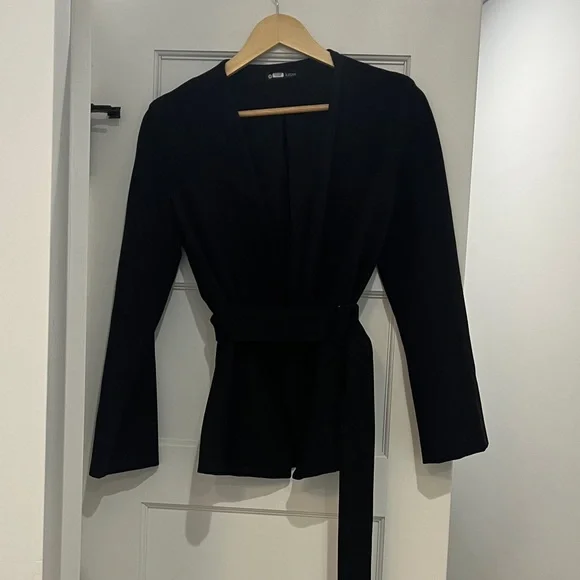 Elegant Black Belted Blazer by krisa - Picture 3 of 4